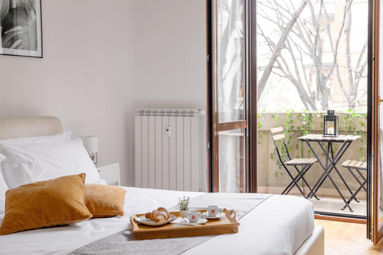 A 10 Min Dal Duomo - Trilocale Moderno Con 3 Letti E 2 Bagni In Citta Studi Apartamento